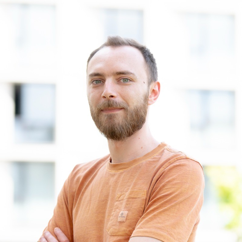 SIMON VESCOVI